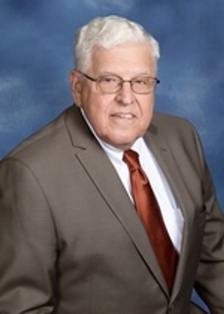 Ray Gilbert Helmich
