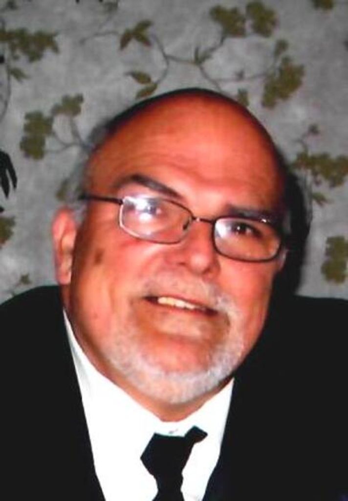 Daniel E. Snyder Profile Photo