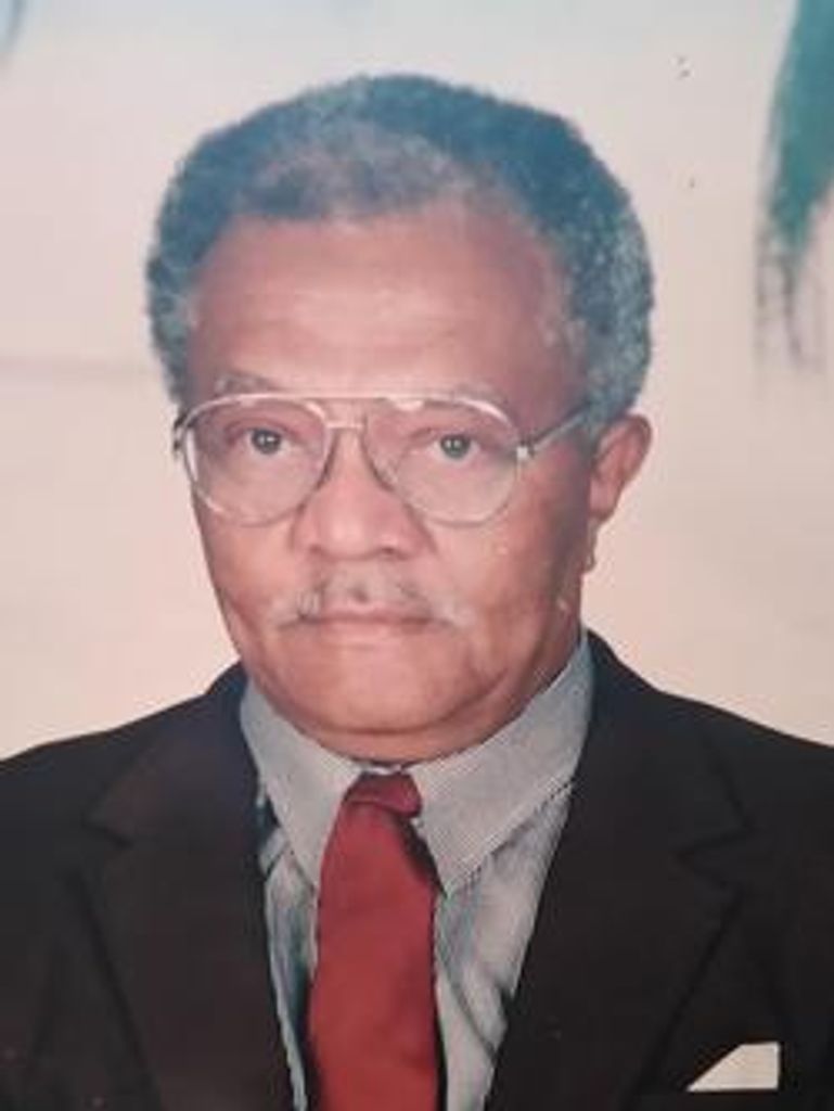 Nathaniel Cox Profile Photo