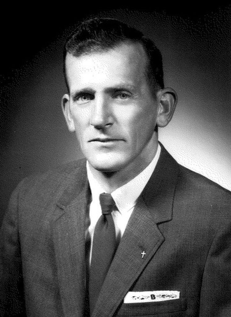Sylvester Buschmann Profile Photo