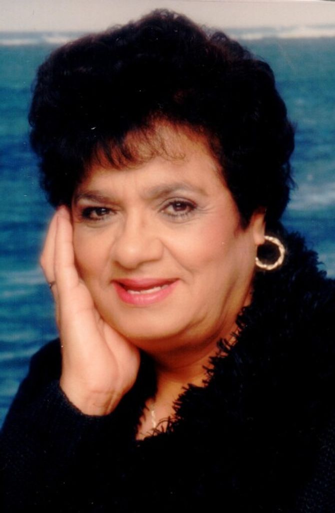 Maria M. (Figueroa)  Nieves