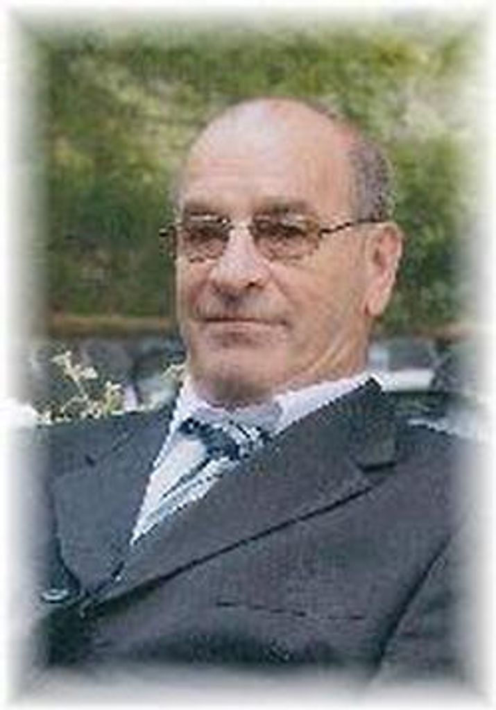 Bernard Victor Peckford Profile Photo