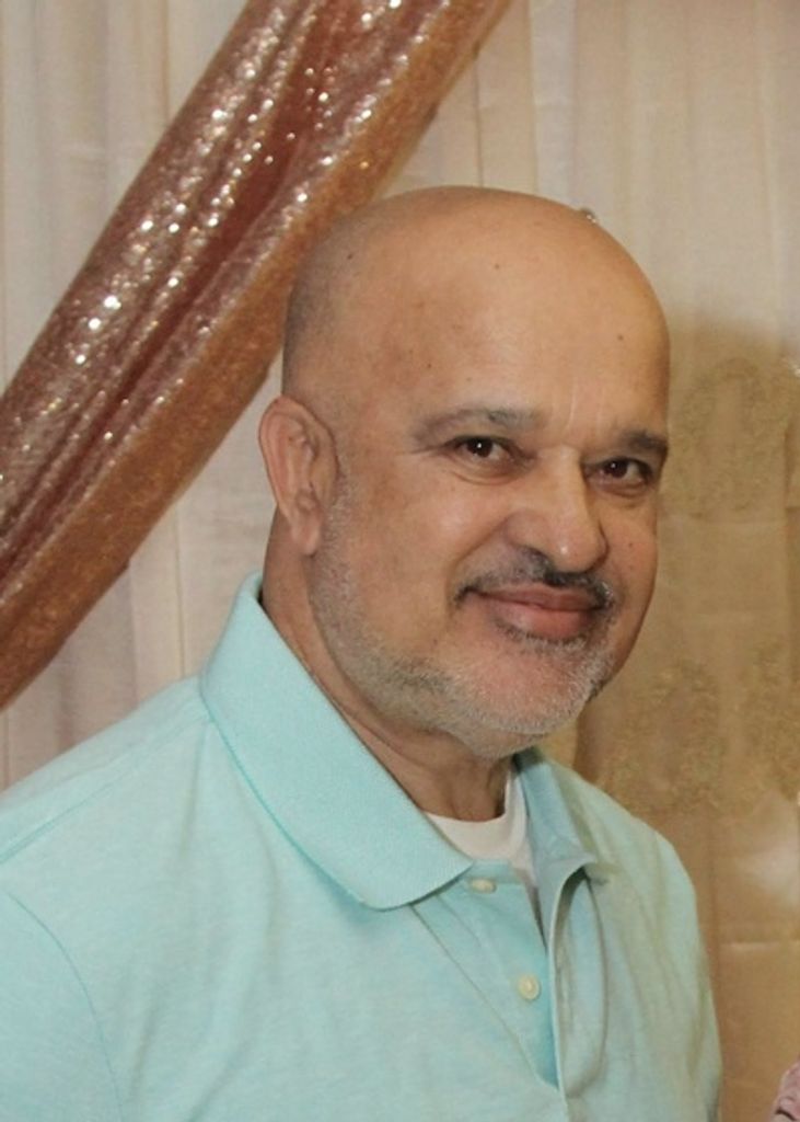 Santos C. Almanzar Profile Photo