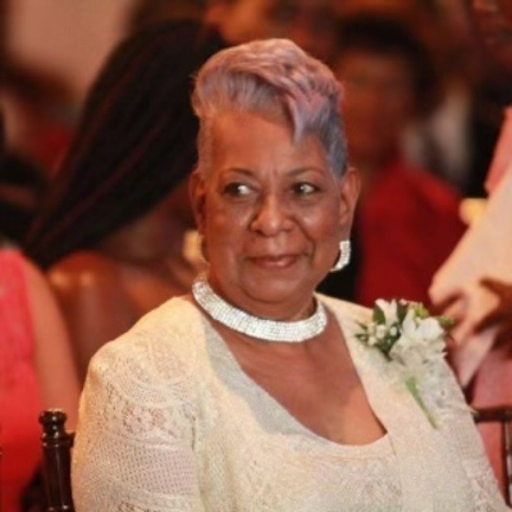Gwendelyn Bell Profile Photo