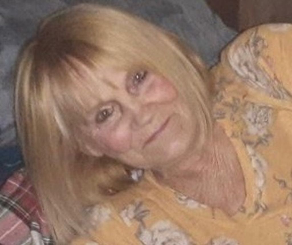 Deloris "Meemaw" Snow