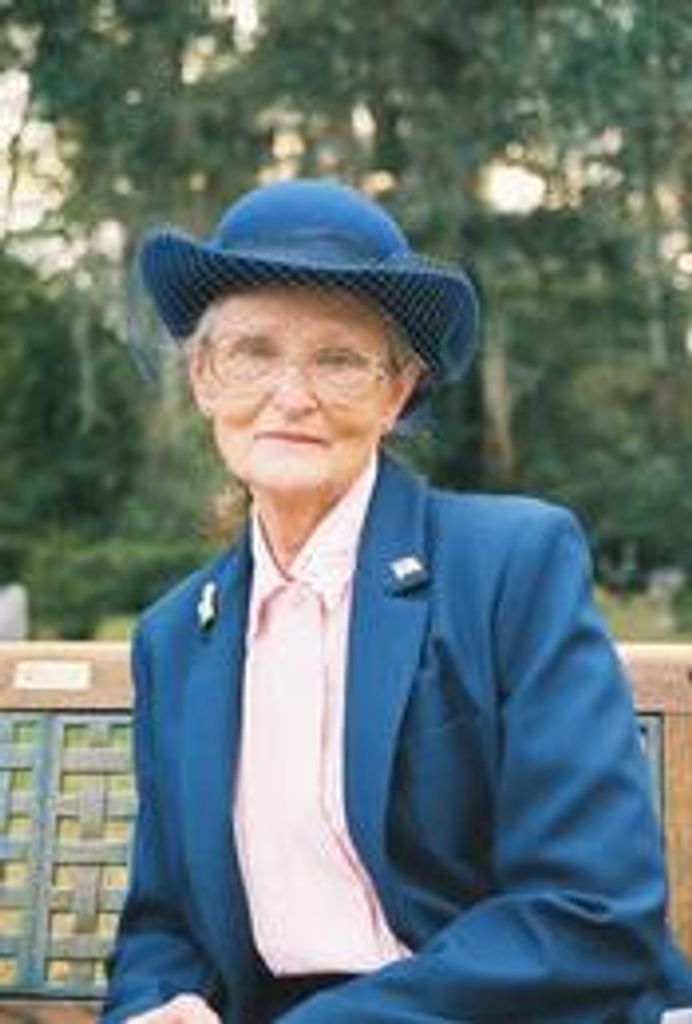 Shirley Dubois Wallace