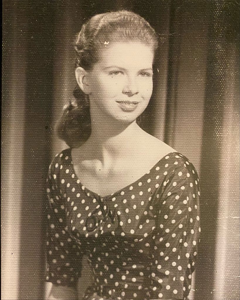 Elizabeth Darlene Szczesny