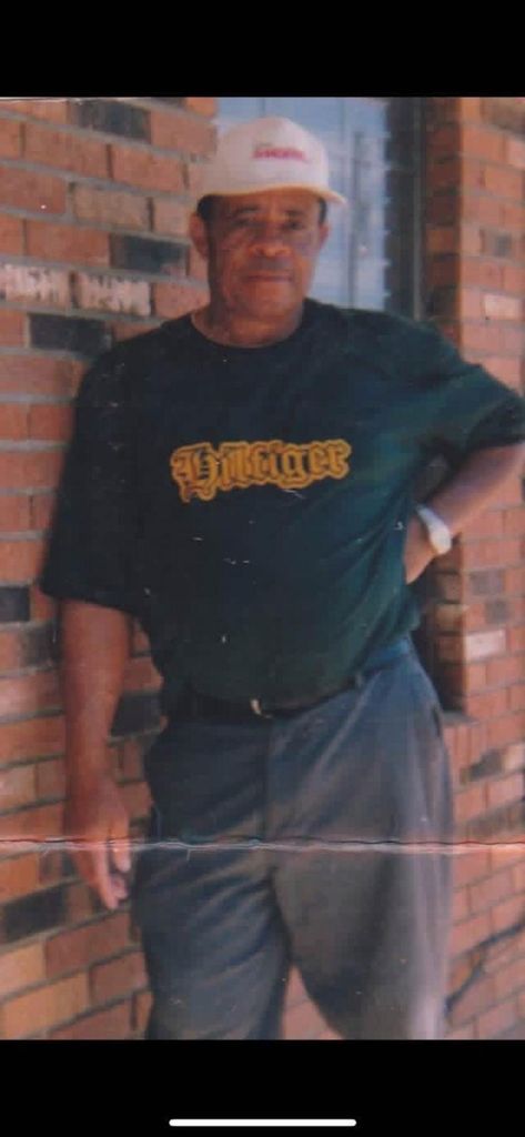 Charlie Lee Fields, Jr Profile Photo