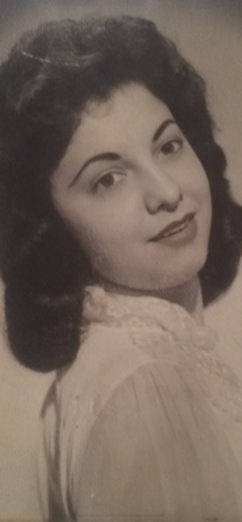 Anne Cummings Profile Photo