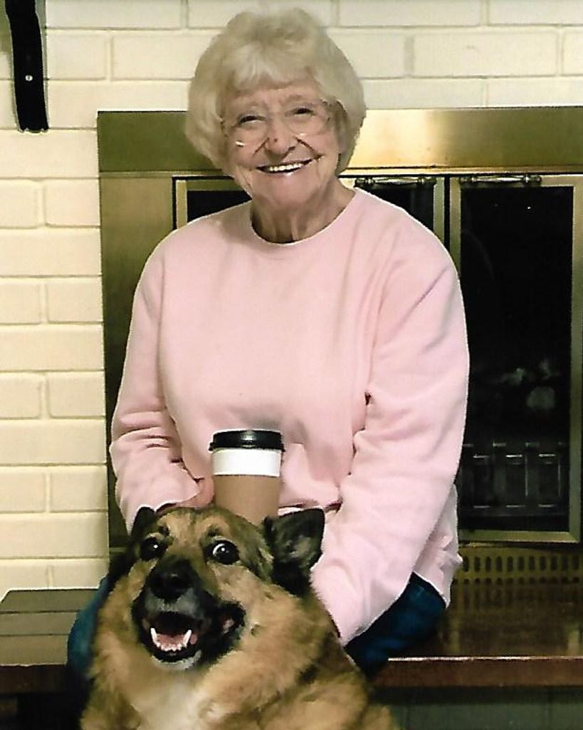 Hazel Lynn Profile Photo