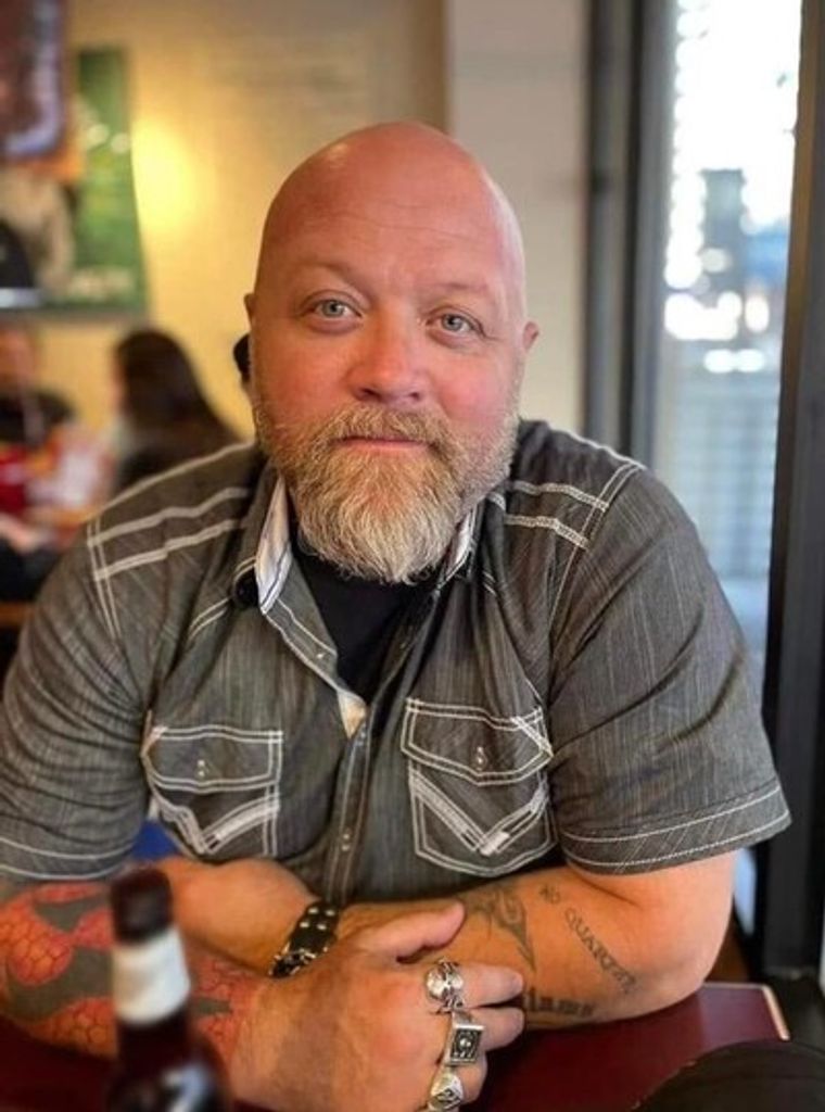 Lee Burgett