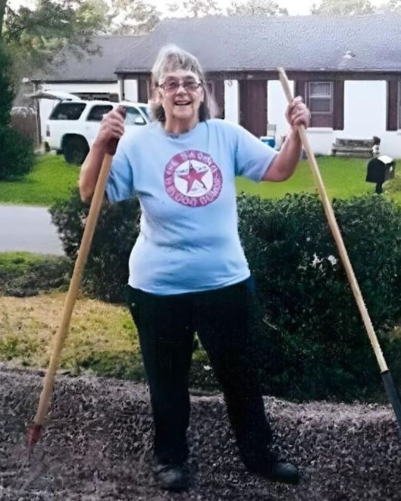 Ruth Drew Chartrand Profile Photo