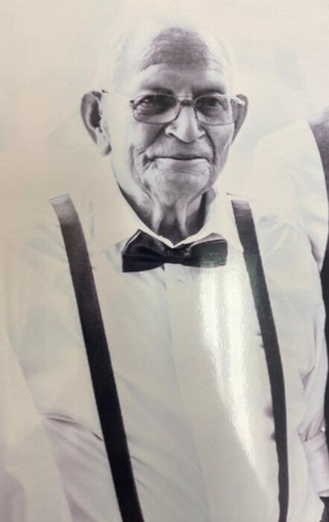 Leon Horace Cheshire Profile Photo