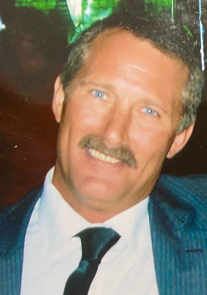 Bruce Edward Gratzer Profile Photo