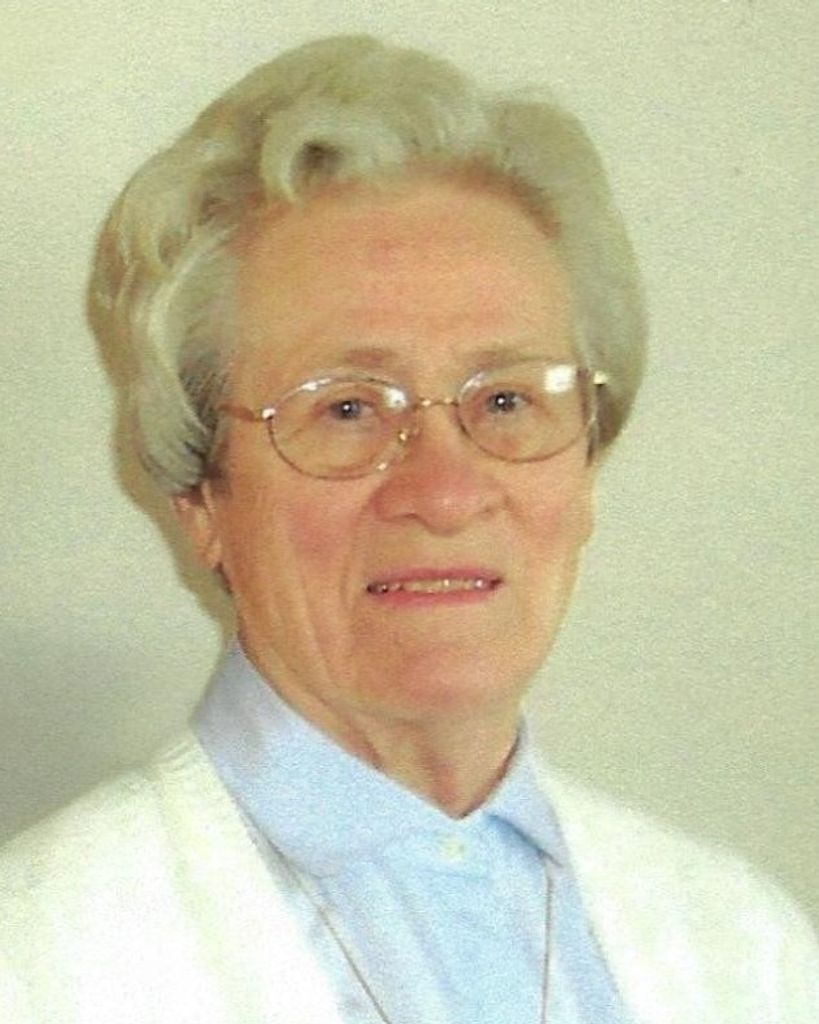 Nellie Dierenfeld Profile Photo