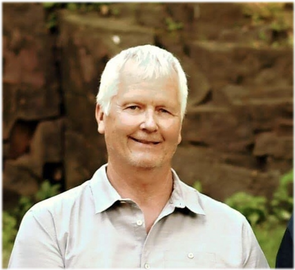 Curtis Svarstad