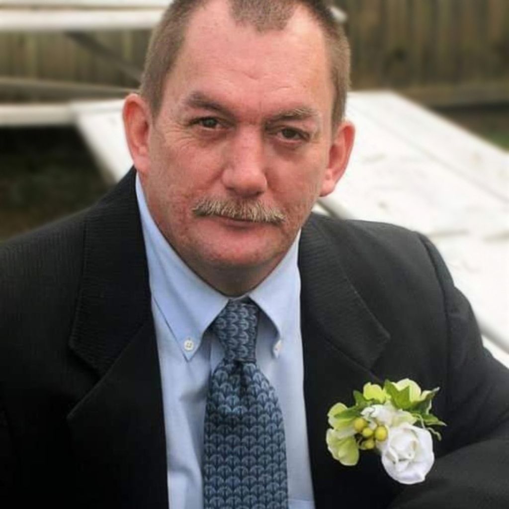 Frank Araujo Profile Photo