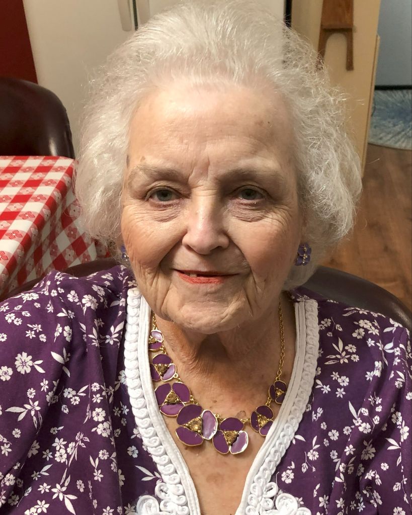 Esther Shultz Profile Photo