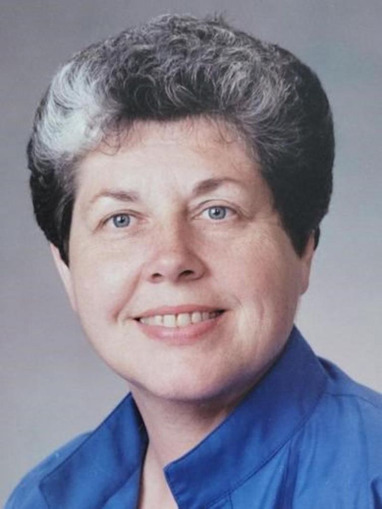 Barbara L Witkiewicz