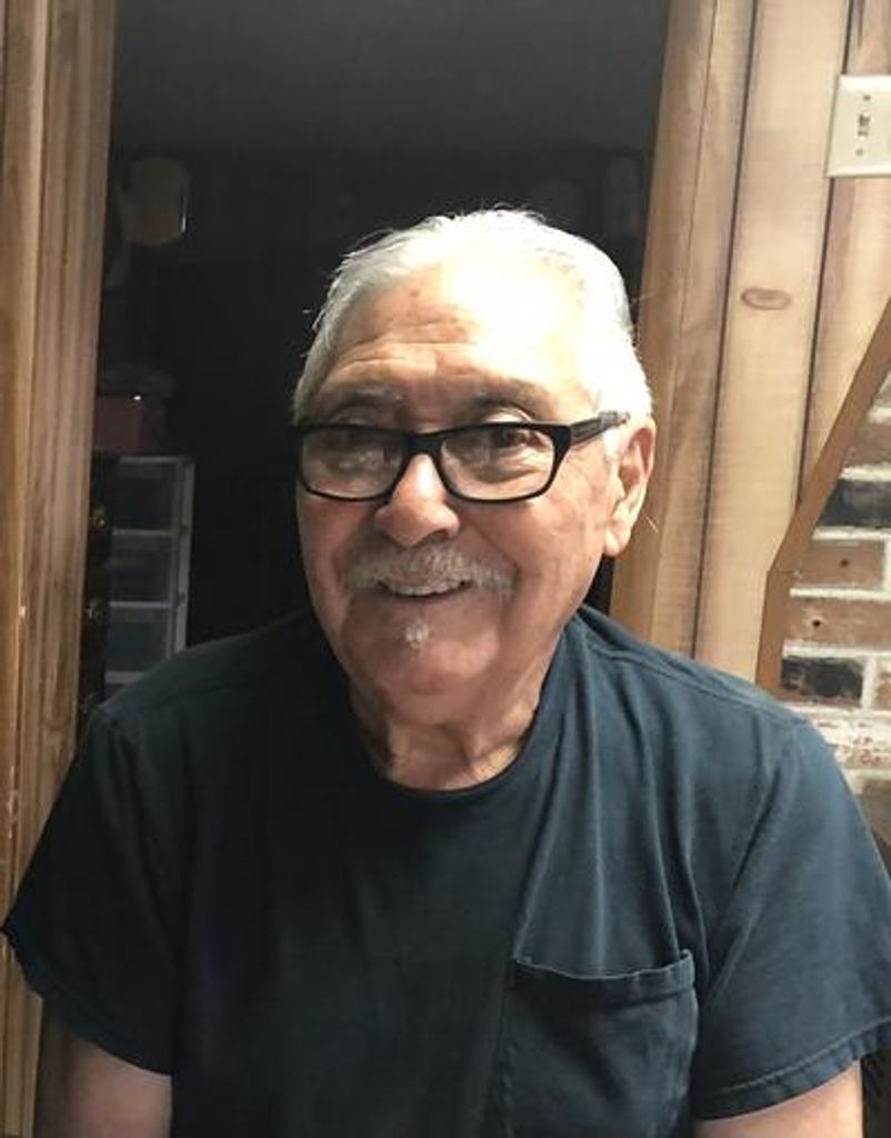 Thomas E. Muniz Profile Photo