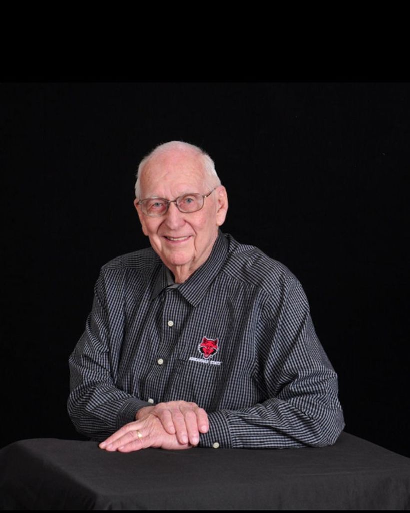 Walter Reynolds Sauser Profile Photo