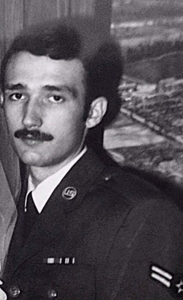 Lee Scofield Nesbitt, Jr. Profile Photo
