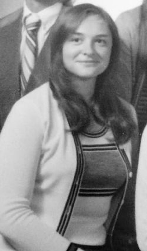 Gail J Nelson