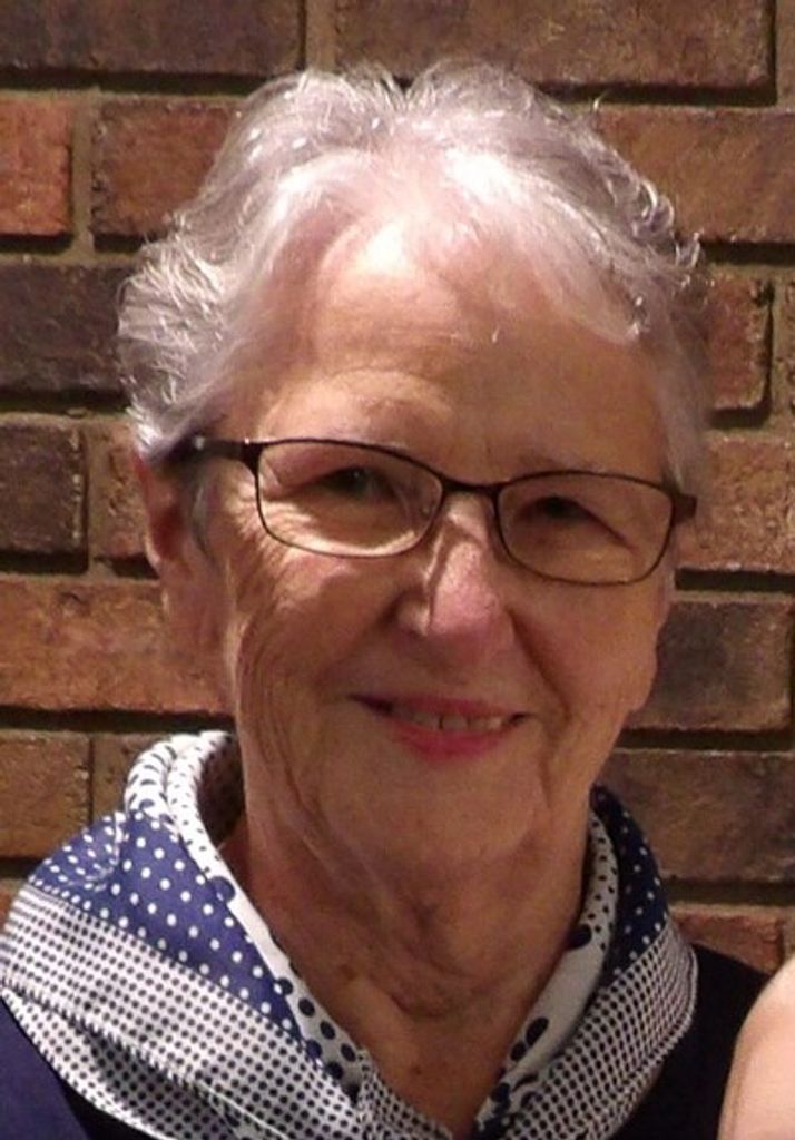 Cora Caroline "Carolyn" Hess Profile Photo