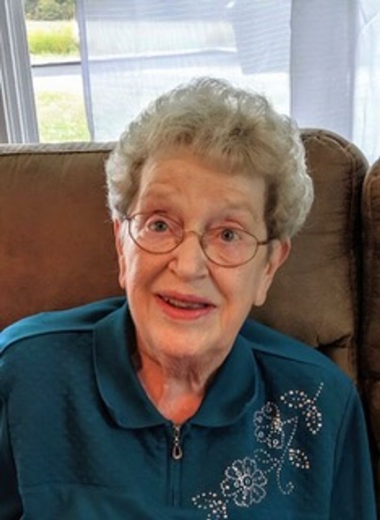 Marlene E. (Kemmer) Avery