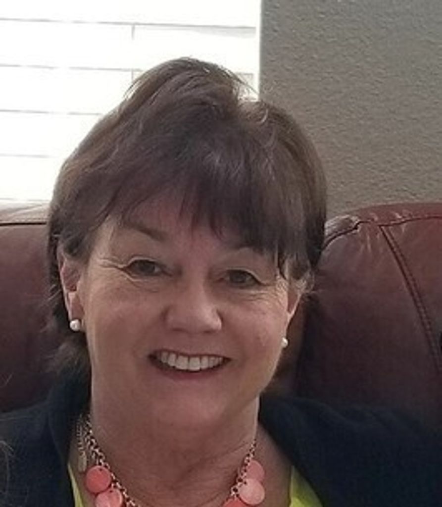 Donna M Vennie (Schultz) Profile Photo