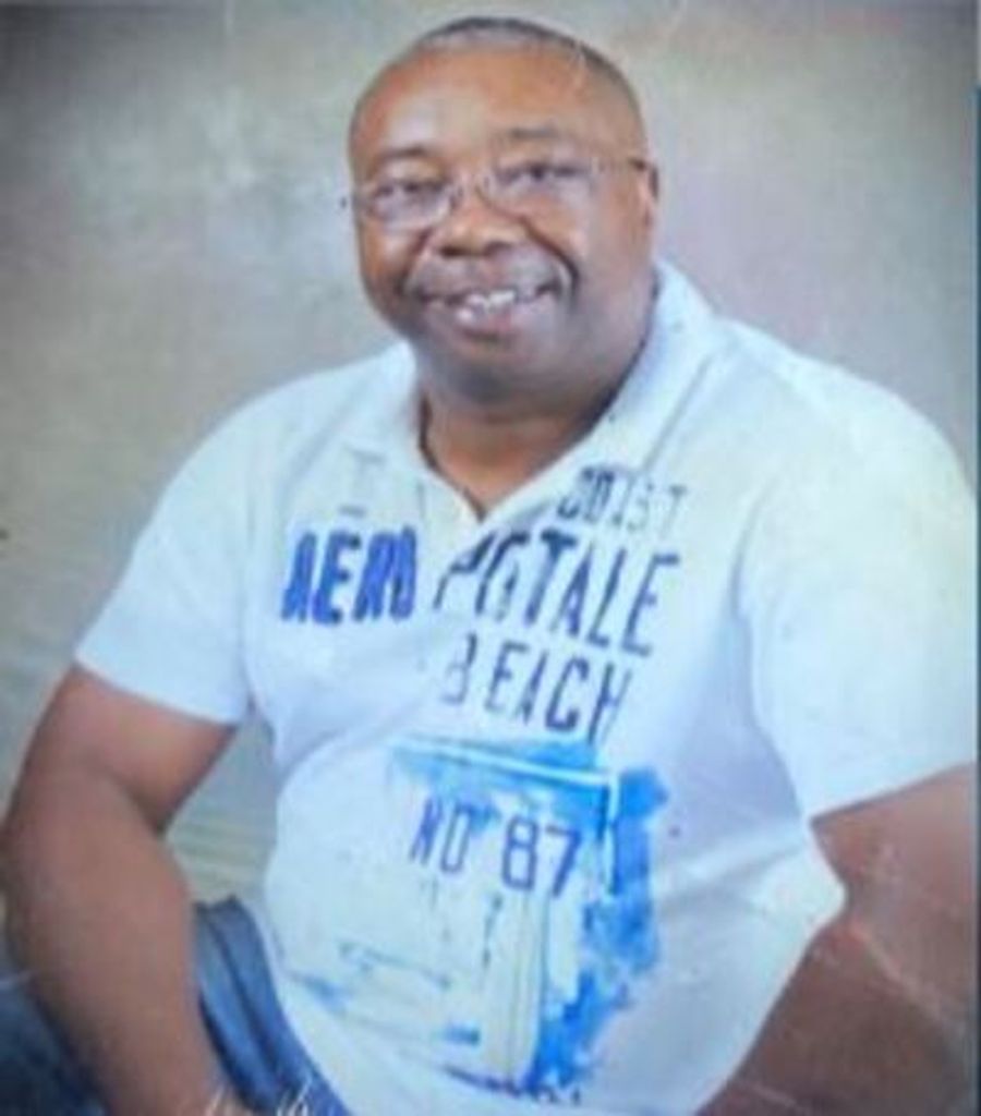 Kervin Davis Profile Photo