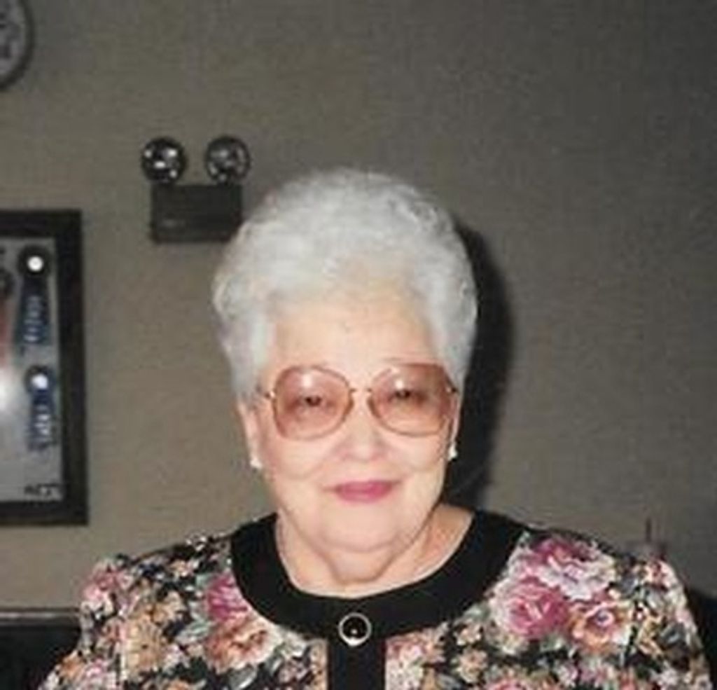 Lois Taylor