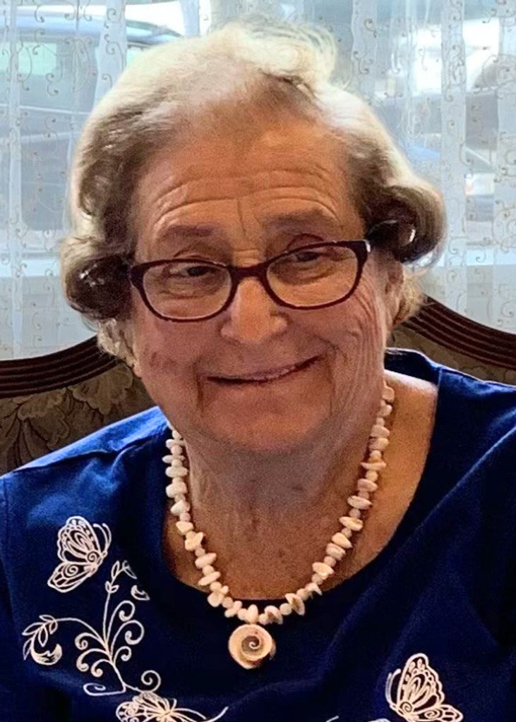 Lois Marie Szerkal