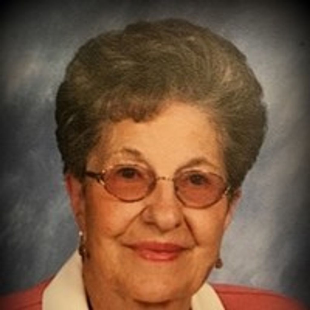 Marcella M Droste