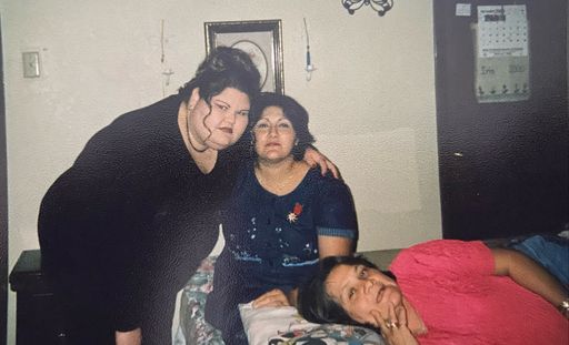 Alicia Moreno photo gallery thumbnail 66 of 105
