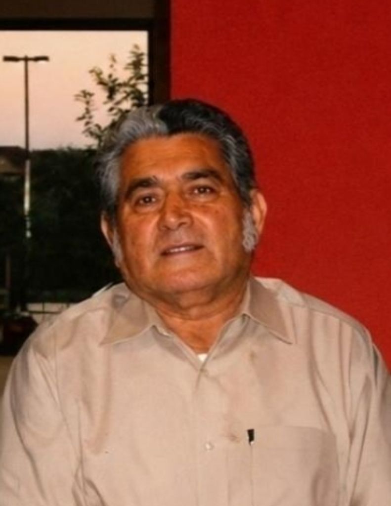 Juan Medina Gaitan Profile Photo