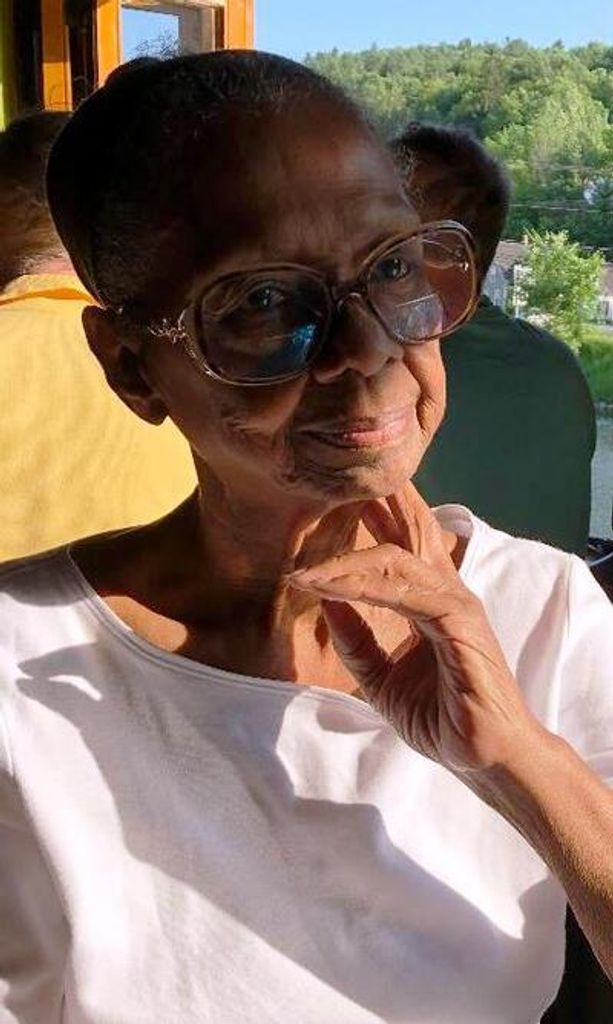 Ms. Mildred Dennis Profile Photo