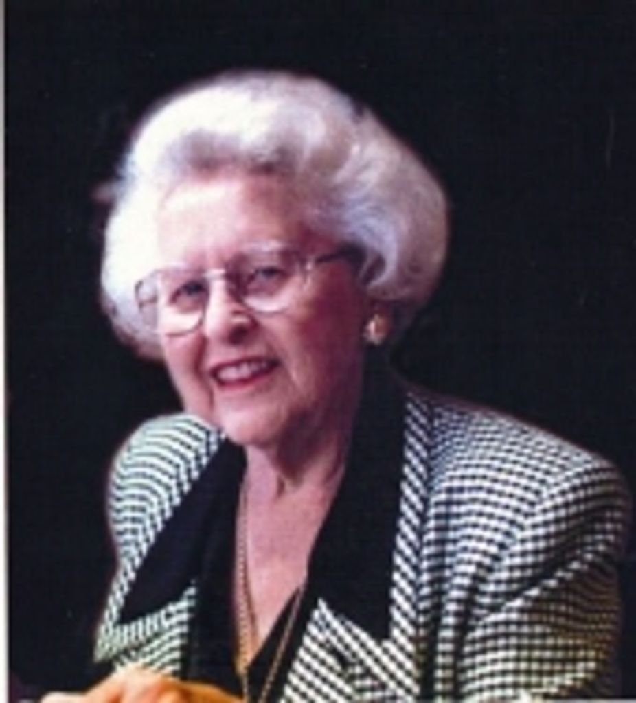 Elizabeth Lilla Profile Photo