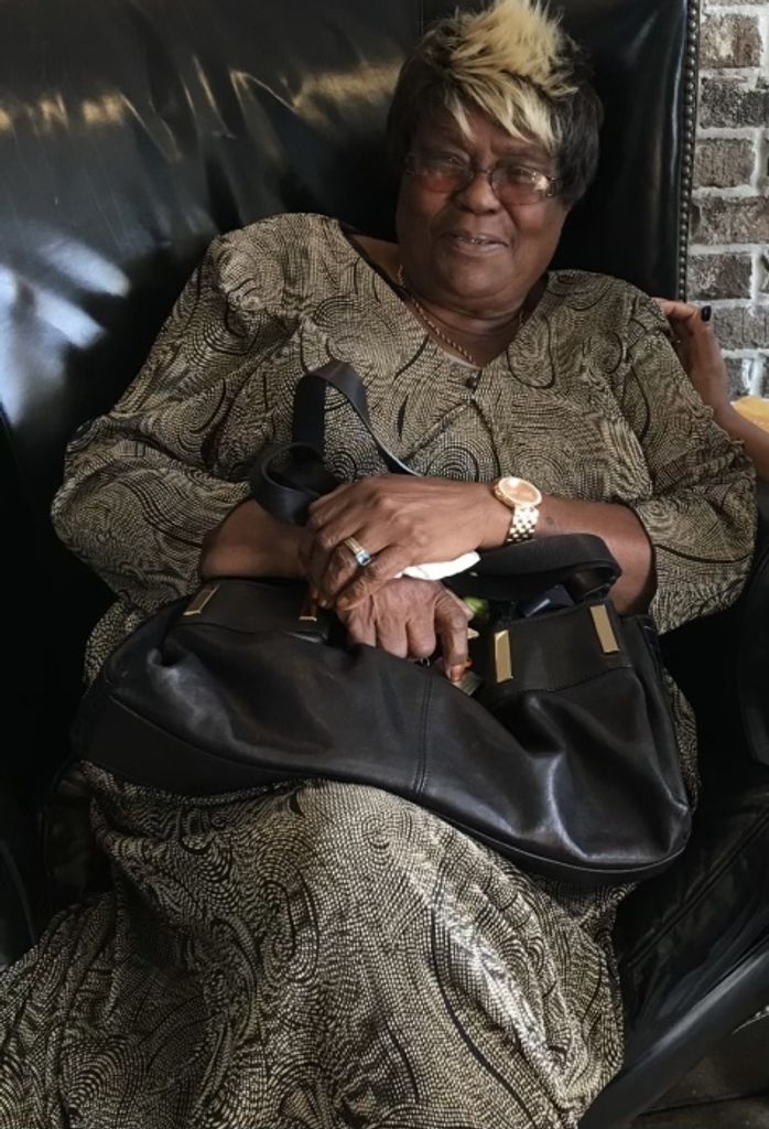 Rennie Mae Barr Profile Photo