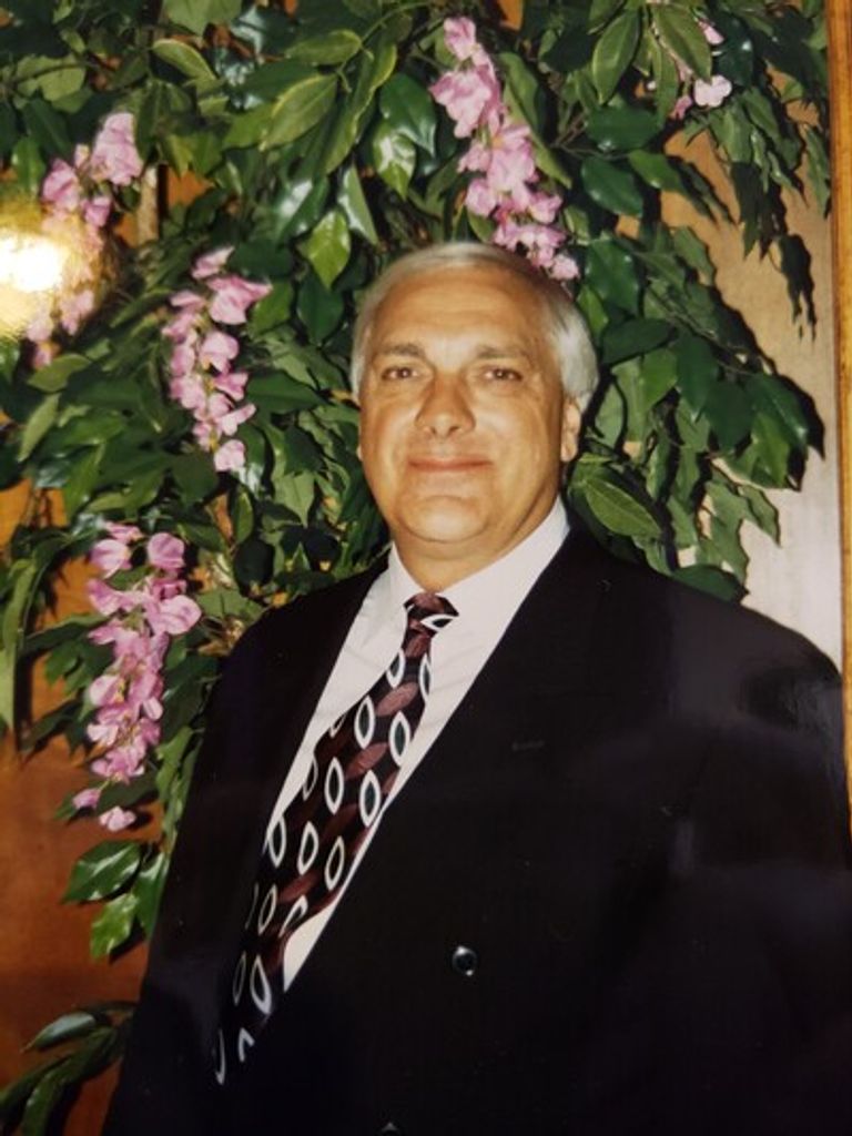Warren Gustave Wilhelm Profile Photo