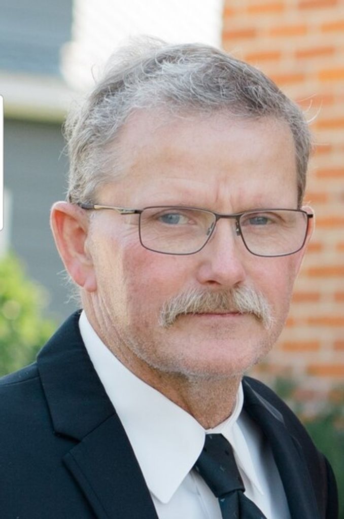 Charles Dawson Profile Photo