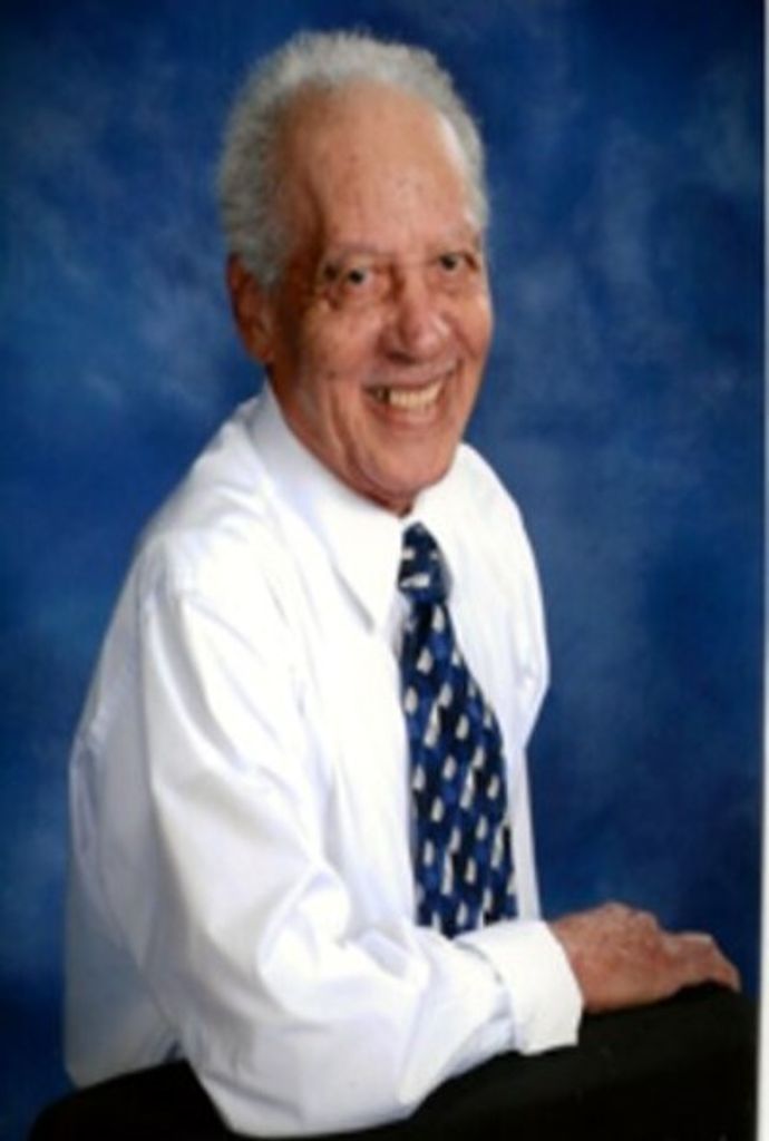 Junies Smith Profile Photo