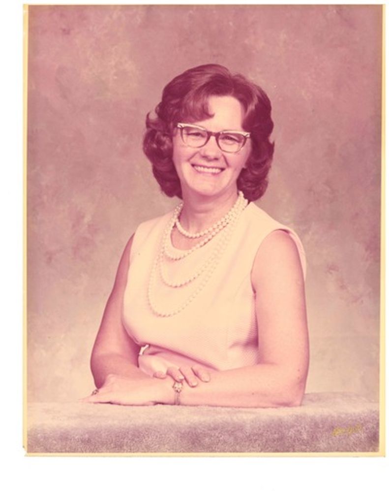 Lillian   McKnight