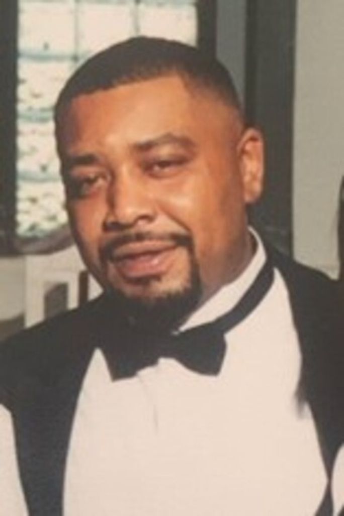 Theophilus Everett Profile Photo