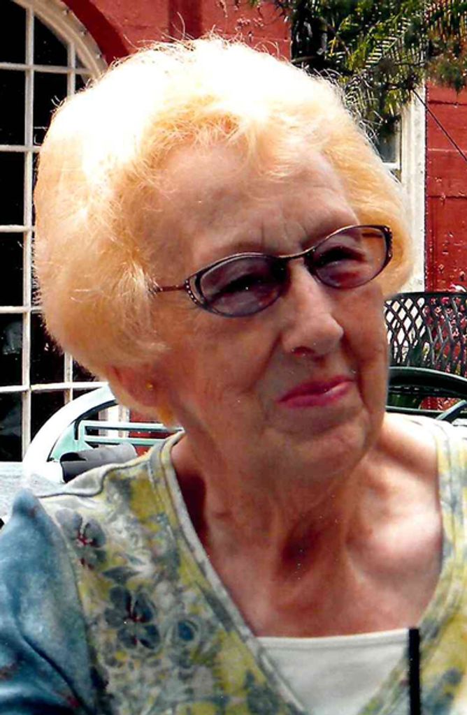 Maureen Gilmore Profile Photo