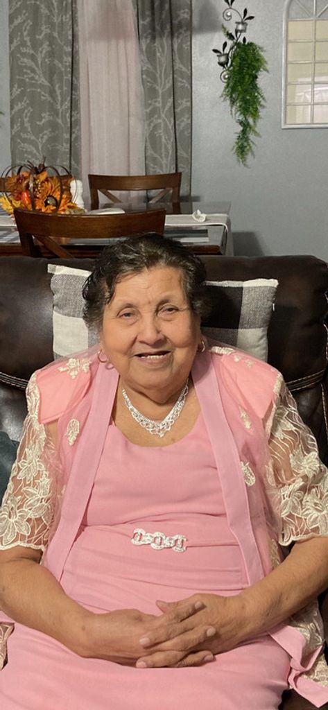 Clara Castro Salgado Profile Photo