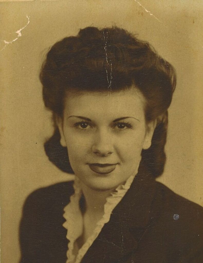 Marie Tuczynski Profile Photo