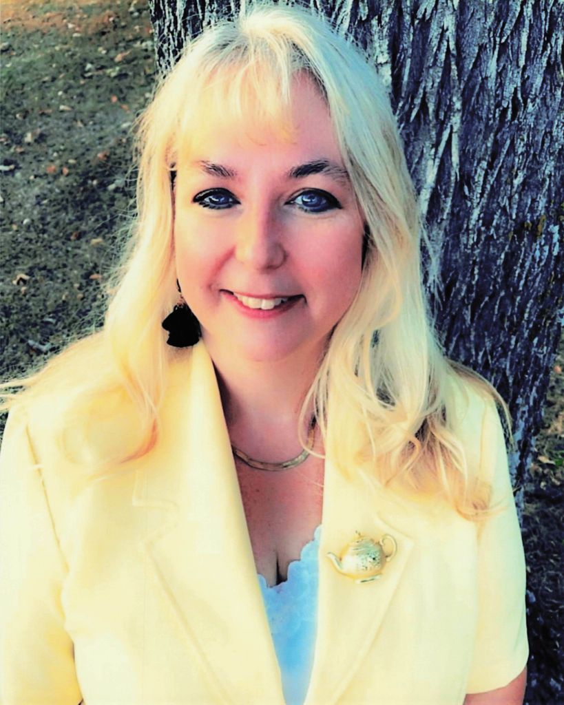 Lisa Eileen Freeland