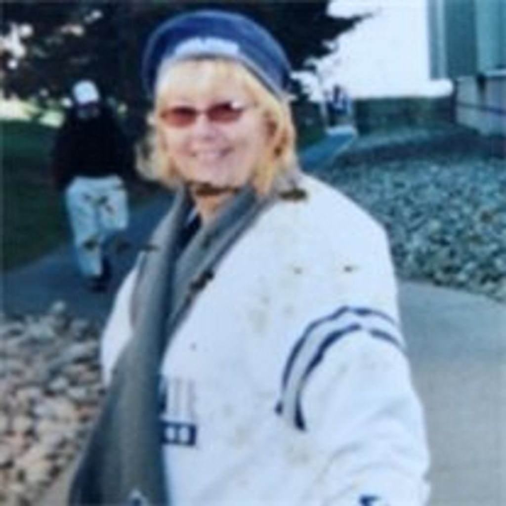 Linda Luksavage Profile Photo