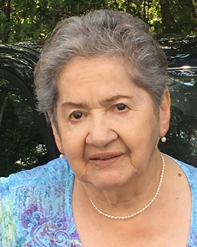 Elisa Hernandez de Casas Profile Photo